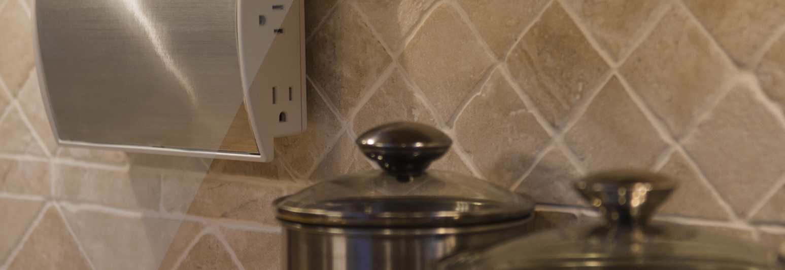 <strong>BLEND</strong> WITH YOUR DECOR